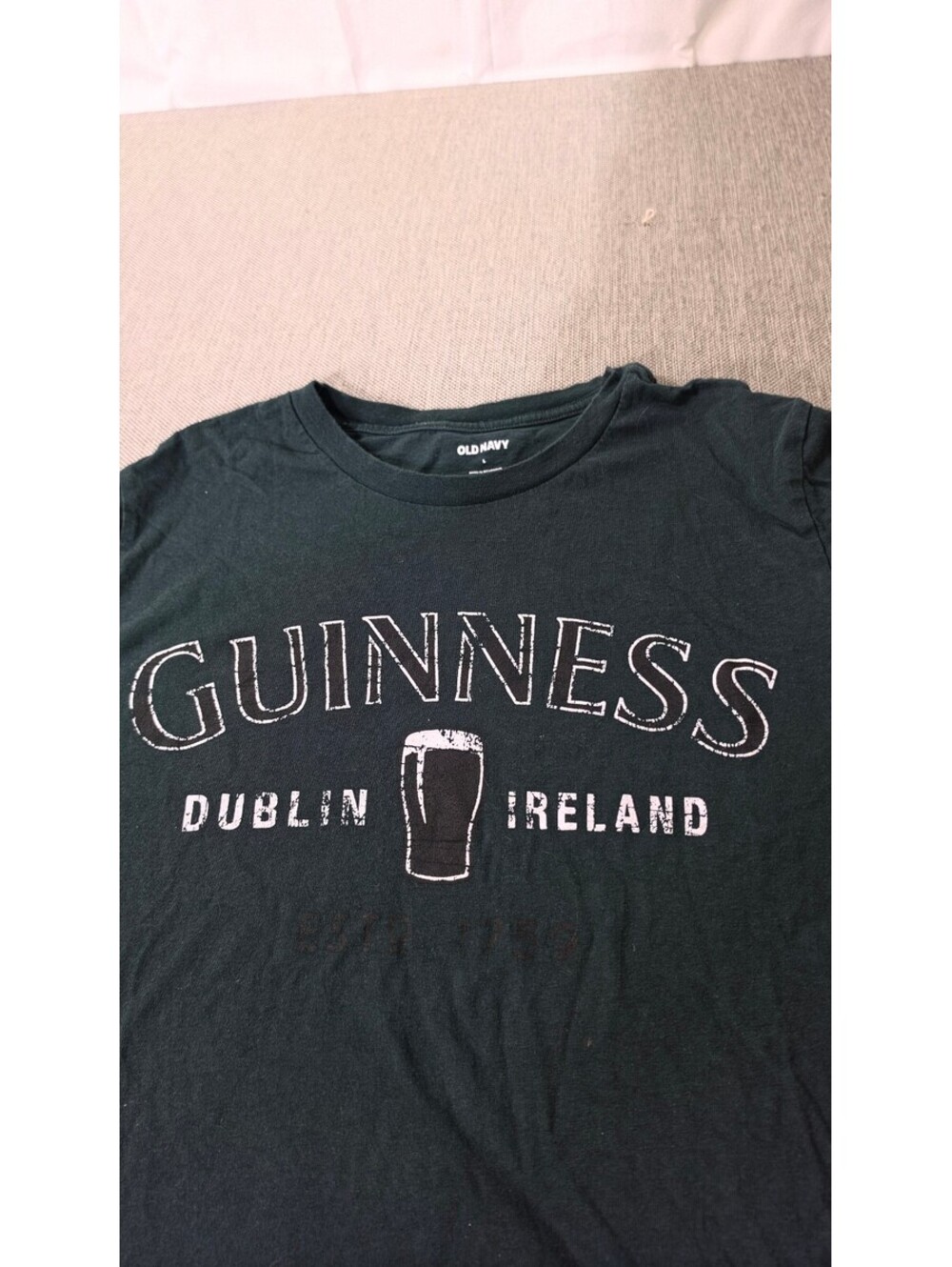 Old Navy Guinness Dublin Ireland Graphic T-Shirt Large Black